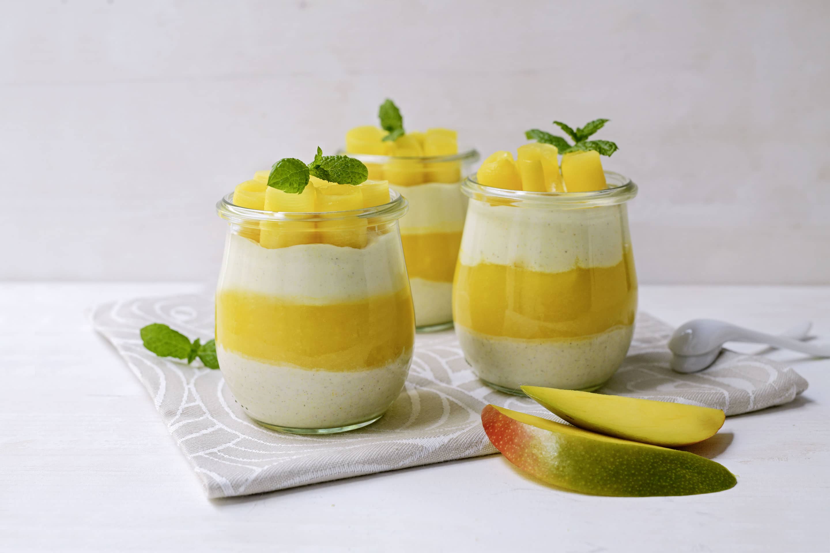 Mango and Quark Layered Dessert — Recipe | Kotányi