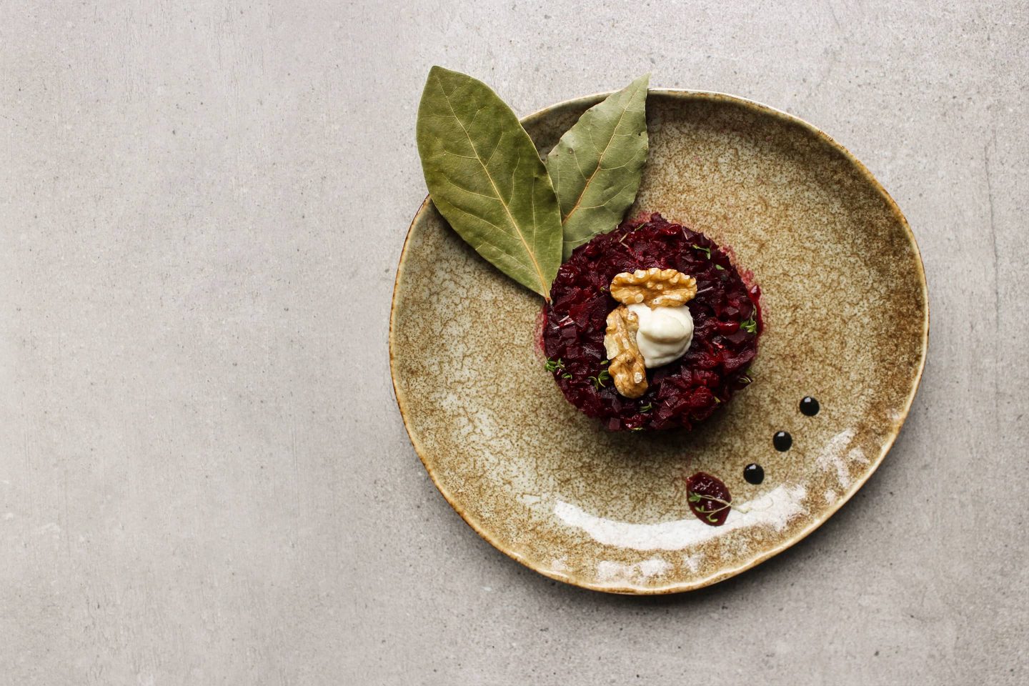 Beetroot tartare with Himalayan salt