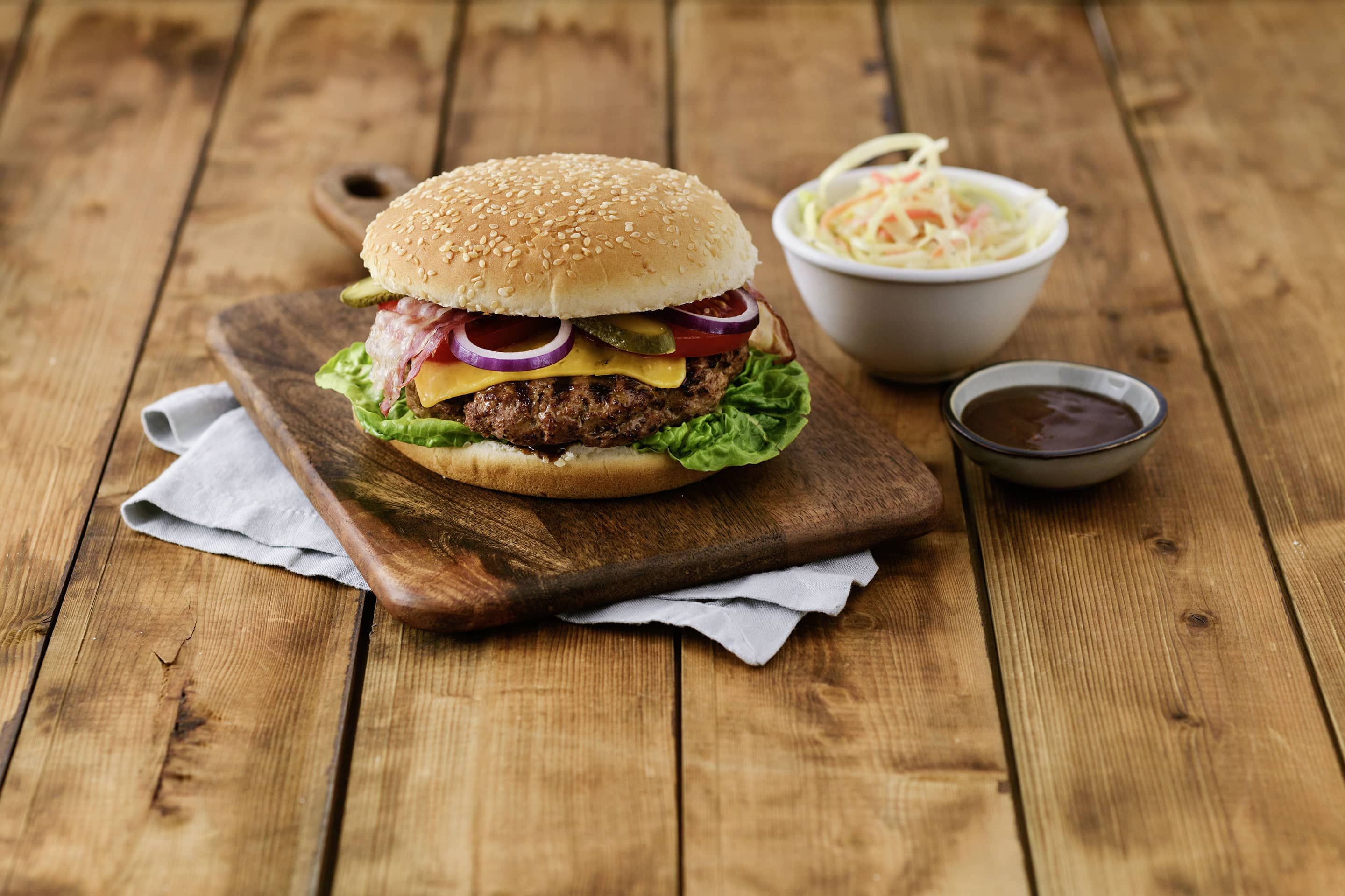 q Cheeseburger With Coleslaw Recipe Kotanyi