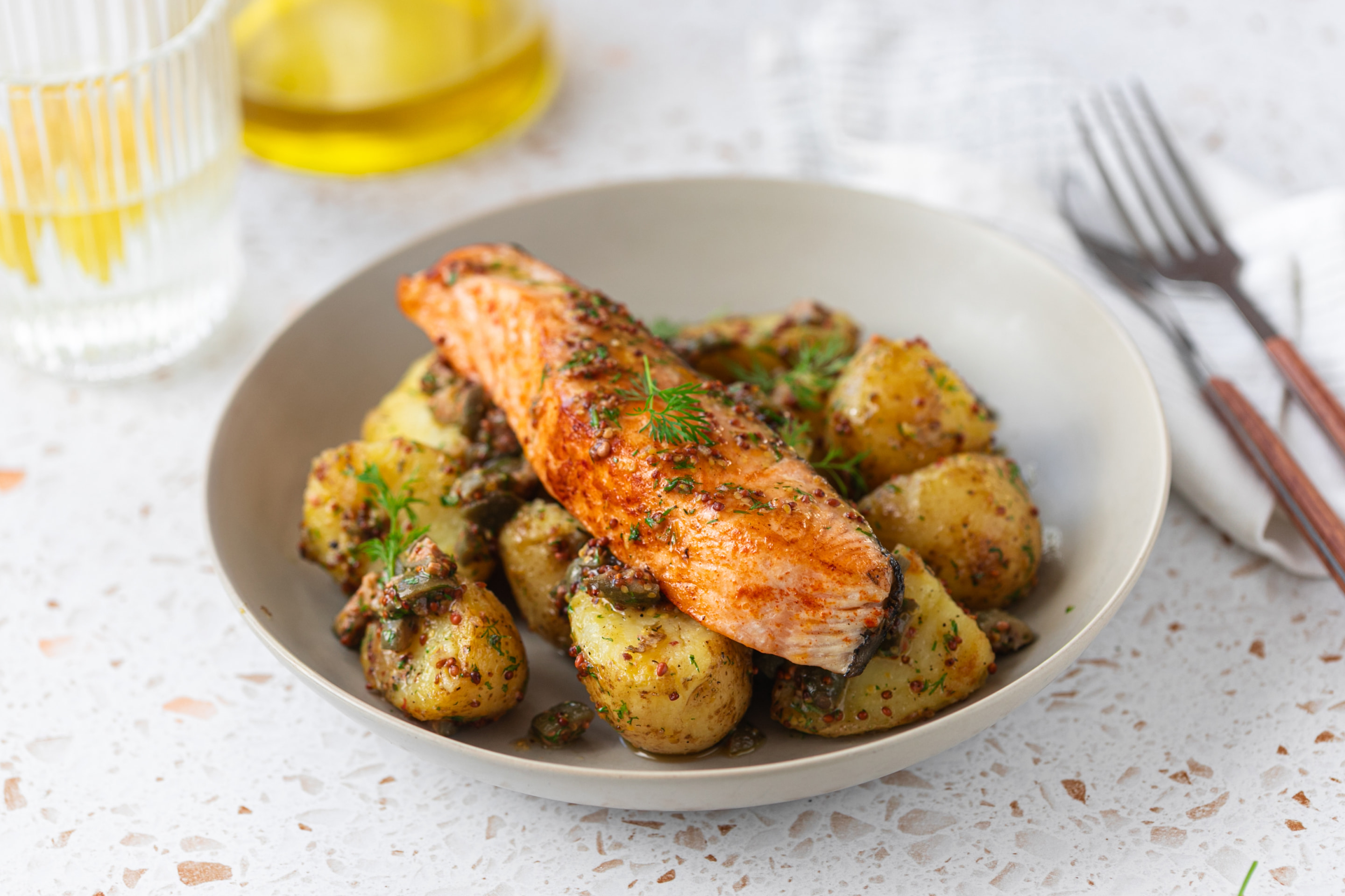 Grilled Salmon With Potato Salad (1)